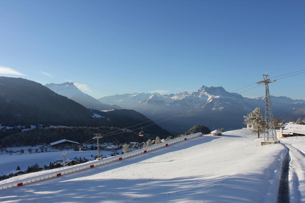 Leysin Lodge エクステリア 写真