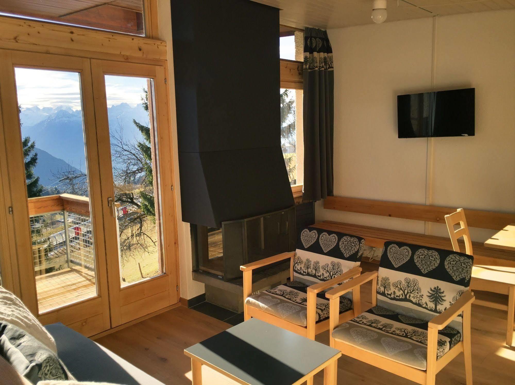 Leysin Lodge エクステリア 写真